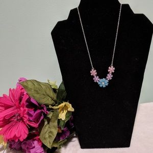 ♦️ B2G1FREE♦️Flower Necklace